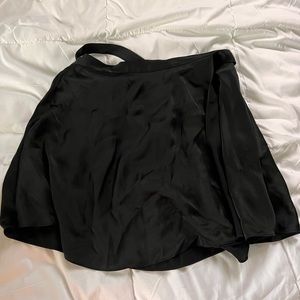 Aritzia skirt
